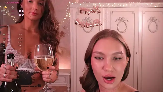 Snapshot of Shadowladyy chatting on December 2024 05:31:02 PM Shadowladyy online show from December 2024 05:31:02 PM