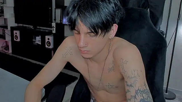 Snapshot of MarkBrowniii chatting on April 2026 01:50:01 AM MarkBrowniii online show from April 2026 01:50:01 AM