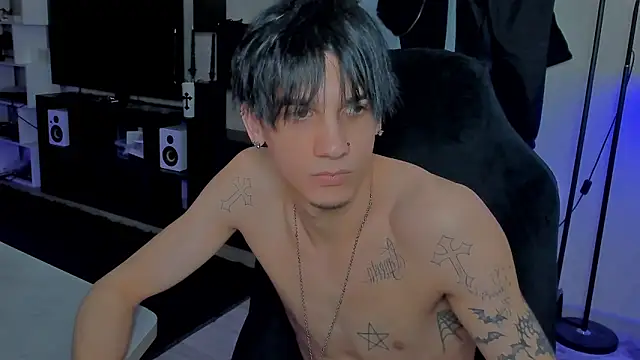 Snapshot of MarkBrowniii chatting on April 2026 09:56:01 PM MarkBrowniii online show from April 2026 09:56:01 PM