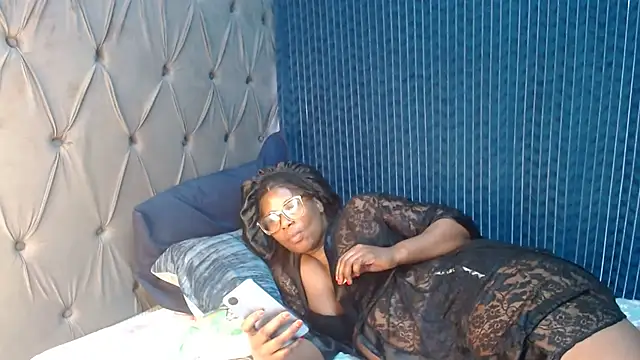 Nattybae09 online show from November 2025 12:05:02 PM