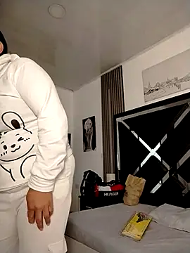 Snapshot of Natasha_milf__ chatting on April 2026 12:31:01 PM Natasha milf online show from April 2026 12:31:01 PM