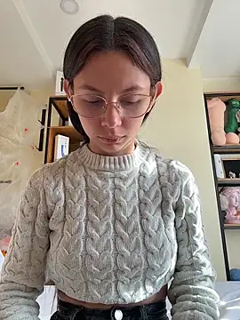 Snapshot of Bonniepark chatting on November 2025 12:05:02 PM Bonniepark online show from November 2025 12:05:02 PM