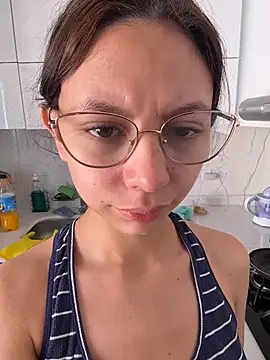 Snapshot of Bonniepark chatting on November 2025 01:11:01 PM Bonniepark online show from November 2025 01:11:01 PM