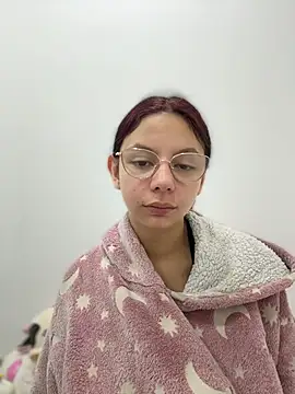 Bonniepark online show from December 2025 12:23:02 PM