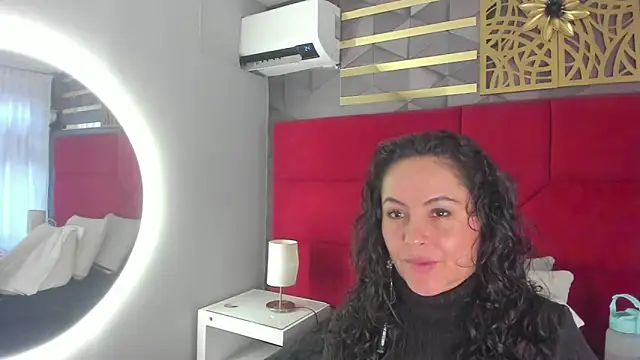 Snapshot of hanny_milf chatting on April 2026 11:38:01 AM hanny milf online show from April 2026 11:38:01 AM