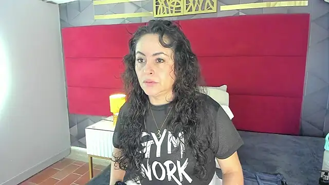 Snapshot of hanny_milf chatting on April 2026 11:35:02 AM hanny milf online show from April 2026 11:35:02 AM