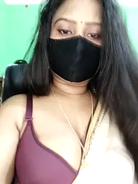 Idhika Paul online show from March 2026 10:32:01 AM