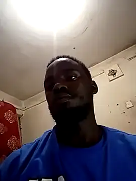 Snapshot of MaskedGQ chatting on February 2025 02:43:01 PM MaskedGQ online show from February 2025 02:43:01 PM