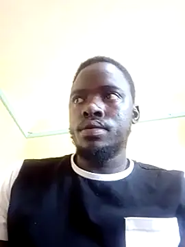 Snapshot of MaskedGQ chatting on February 2025 11:14:02 AM MaskedGQ online show from February 2025 11:14:02 AM