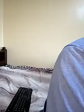 Snapshot of MaskedGQ chatting on February 2025 08:30:02 AM MaskedGQ online show from February 2025 08:30:02 AM