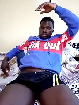 Snapshot of MaskedGQ chatting on February 2025 06:04:01 AM MaskedGQ online show from February 2025 06:04:01 AM