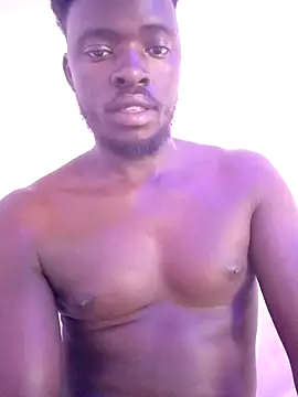 Snapshot of MaskedGQ chatting on October 2025 10:13:01 AM MaskedGQ online show from October 2025 10:13:01 AM