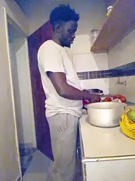 Snapshot of MaskedGQ chatting on October 2025 01:44:01 PM MaskedGQ online show from October 2025 01:44:01 PM