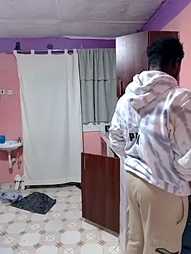 Snapshot of MaskedGQ chatting on October 2025 04:24:02 PM MaskedGQ online show from October 2025 04:24:02 PM