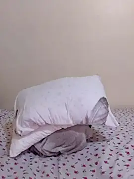 Snapshot of MaskedGQ chatting on October 2025 11:49:02 AM MaskedGQ online show from October 2025 11:49:02 AM