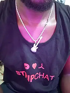 Snapshot of MaskedGQ chatting on November 2025 11:09:01 PM MaskedGQ online show from November 2025 11:09:01 PM