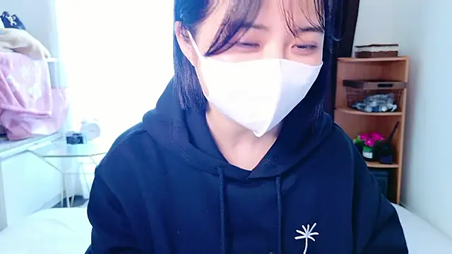 Nonchan  online show from November 2025 01:16:01 AM