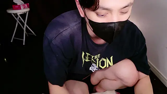 Snapshot of -victory-fox chatting on September 2025 10:14:02 PM -victory-fox online show from September 2025 10:14:02 PM