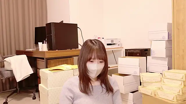 Yui-Ch online show from December 2024 01:00:01 PM