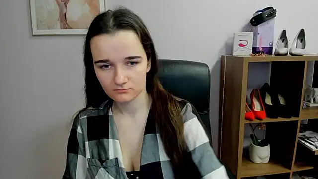 Snapshot of KateDelight chatting on March 2026 07:47:01 AM KateDelight online show from March 2026 07:47:01 AM