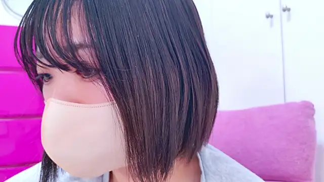 Snapshot of Minami_San chatting on December 2024 05:33:01 PM Minami San online show from December 2024 05:33:01 PM