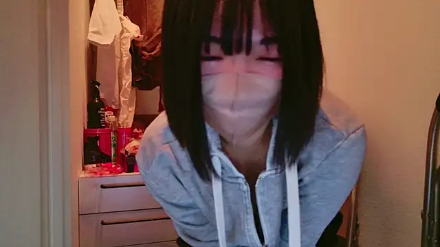 Snapshot of Minami_San chatting on February 2025 03:36:02 PM Minami San online show from February 2025 03:36:02 PM