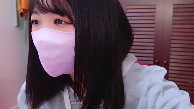 Snapshot of Minami_San chatting on September 2025 05:57:01 PM Minami San online show from September 2025 05:57:01 PM