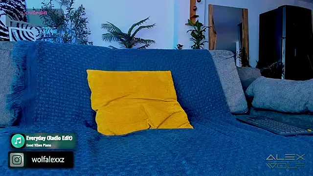 alex wolf  online show from January 2025 02:01:01 AM