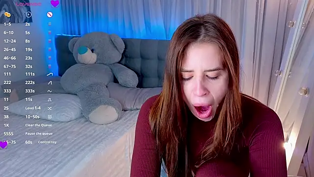 Milkissss online show from March 2026 10:59:02 PM