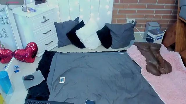 merida blue  online show from January 2025 07:26:01 AM