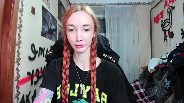 Roxy Silver online show from October 2025 04:51:01 PM