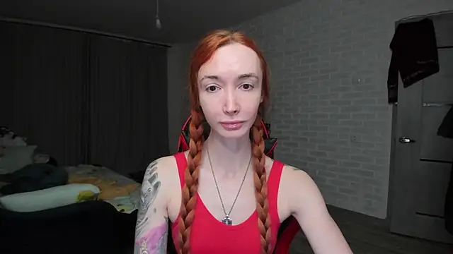 Roxy Silver online show from December 2025 09:09:01 PM