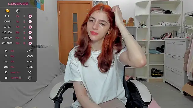 Snapshot of broosnica1 chatting on June 2026 08:02:02 AM broosnica1 online show from June 2026 08:02:02 AM