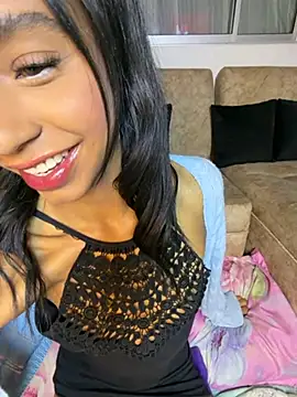 Snapshot of xenia_golden chatting on April 2026 12:09:02 PM xenia golden online show from April 2026 12:09:02 PM