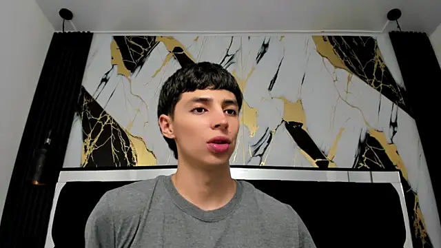 Adam Clay21 online show from December 2024 07:53:02 PM