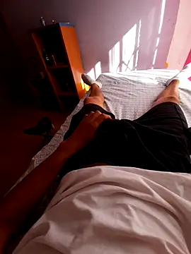 Snapshot of Chofle1 chatting on April 2026 04:16:02 PM Chofle1 online show from April 2026 04:16:02 PM