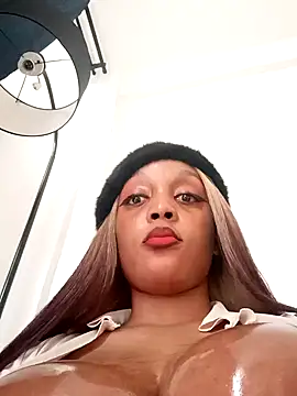 Snapshot of Busty_Bambi chatting on December 2024 03:01:01 PM Busty Bambi online show from December 2024 03:01:01 PM