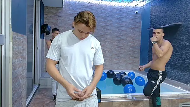 Snapshot of Boysgang_sex chatting on September 2025 11:43:01 AM Boysgang sex online show from September 2025 11:43:01 AM