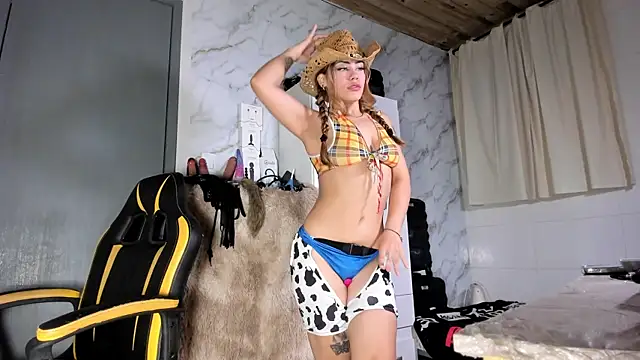 Snapshot of Chica_hot_dirty chatting on April 2026 12:16:02 AM Chica hot dirty online show from April 2026 12:16:02 AM