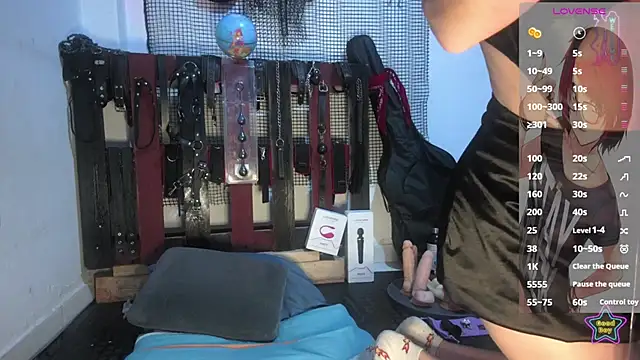  Hanna white  online show from February 2026 03:13:02 AM