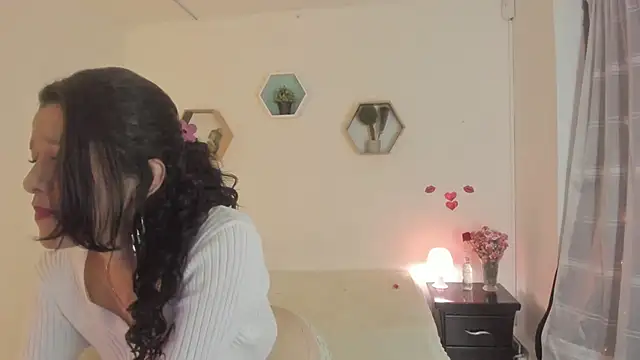 Snapshot of Paloma_victory chatting on April 2026 09:18:02 PM Paloma victory online show from April 2026 09:18:02 PM