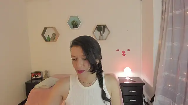 Snapshot of Paloma_victory chatting on April 2026 09:28:02 PM Paloma victory online show from April 2026 09:28:02 PM