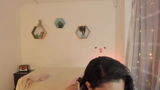 Snapshot of Paloma_victory chatting on May 2026 09:11:02 PM Paloma victory online show from May 2026 09:11:02 PM