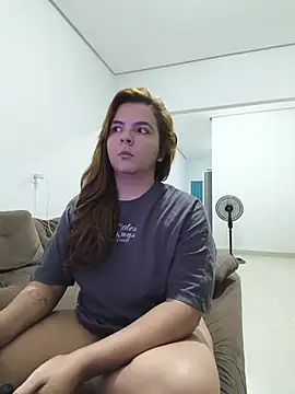 Snapshot of Bruninha_Hot10 chatting on June 2026 10:13:02 PM Bruninha Hot10 online show from June 2026 10:13:02 PM