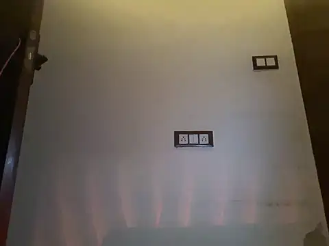 Snapshot of lucky_babygirl chatting on April 2026 04:15:01 PM lucky babygirl online show from April 2026 04:15:01 PM