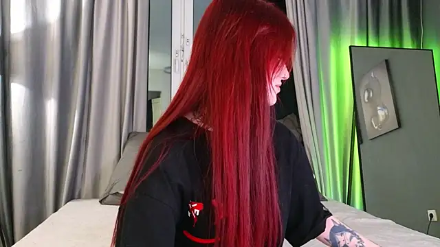 Snapshot of SophieInkk chatting on March 2026 11:48:02 PM SophieInkk online show from March 2026 11:48:02 PM