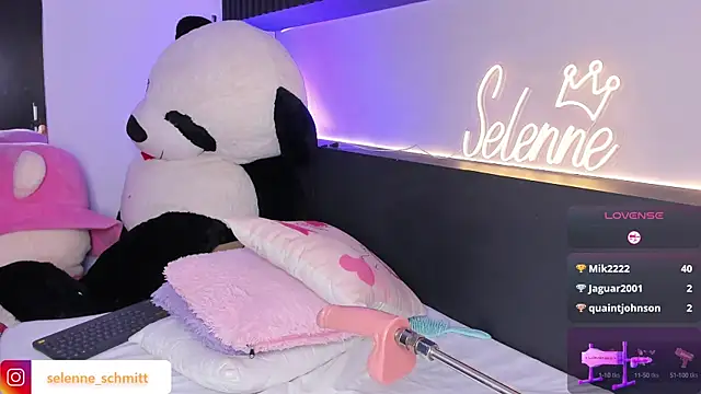 Snapshot of selenne_schmitt chatting on March 2025 09:45:01 PM selenne schmitt online show from March 2025 09:45:01 PM