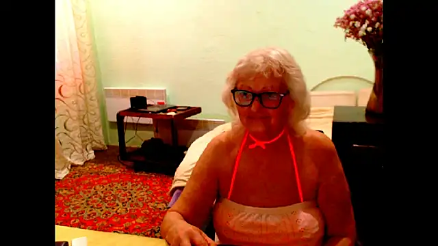 Snapshot of Natali7634 chatting on June 2026 05:28:01 AM Natali7634 online show from June 2026 05:28:01 AM