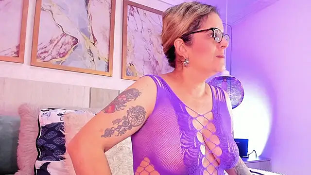 ValeryHart1 online show from March 2025 10:44:02 AM