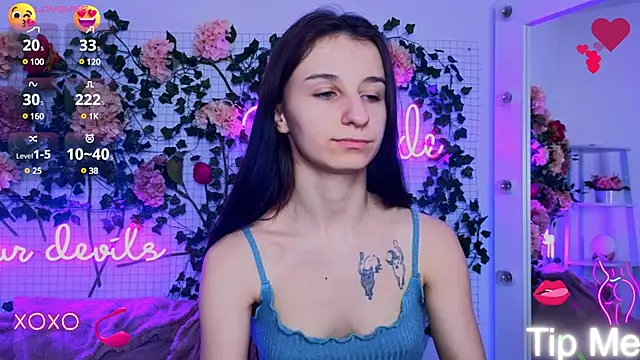 Snapshot of _Nika_Kik chatting on January 2025 11:56:02 AM Nika Kik online show from January 2025 11:56:02 AM